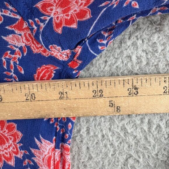 Xirena Blue Red Floral Print Button Down Shirt XS Lightweight Boho Blouse - Picture 4 of 6